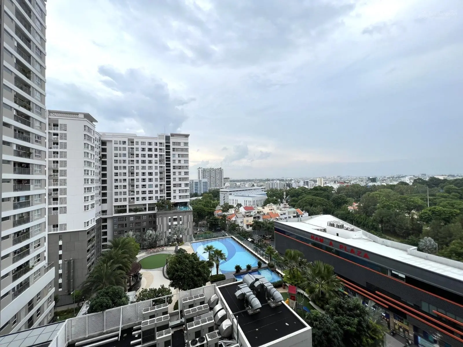 Bán gấp căn hộ chung cư Topaz Garden Quận Tân Phú DT 88m2 3PN 2WC giá 3 tỷ Lh 0907 909 *** Hùng