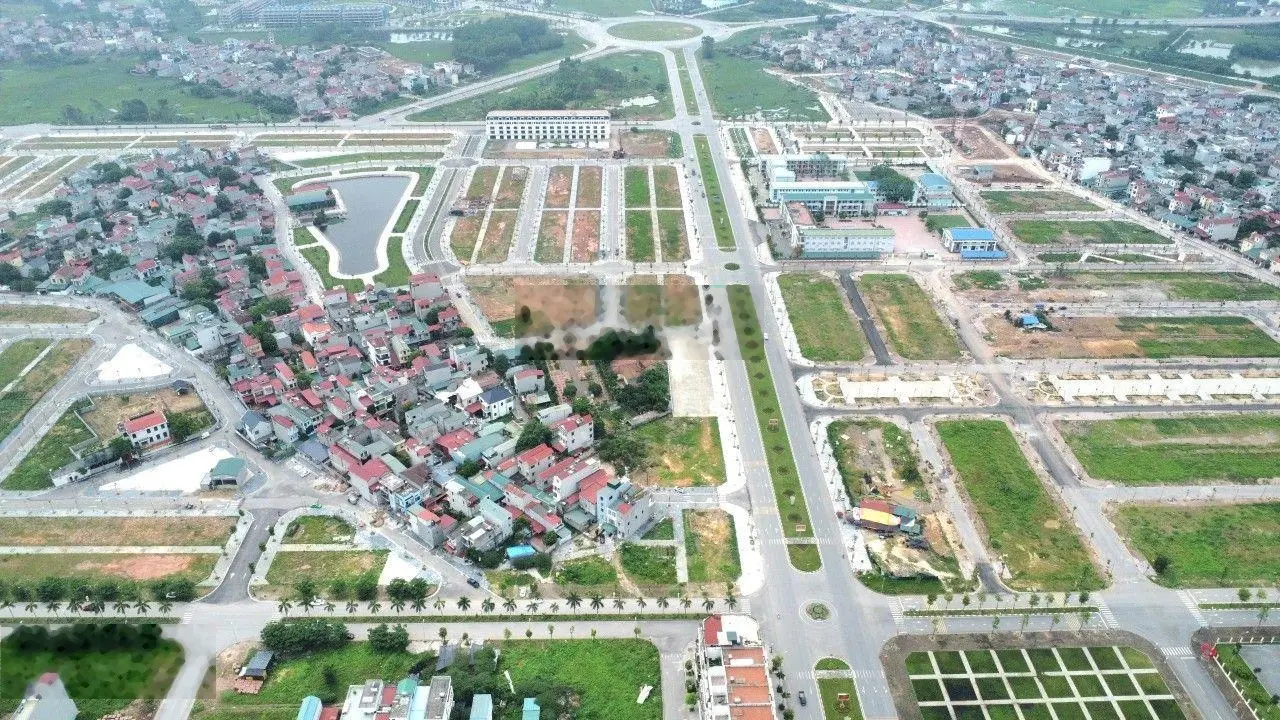 Đất nền sẵn sổ ,cạnh ngã 6 tp Bắc Giang