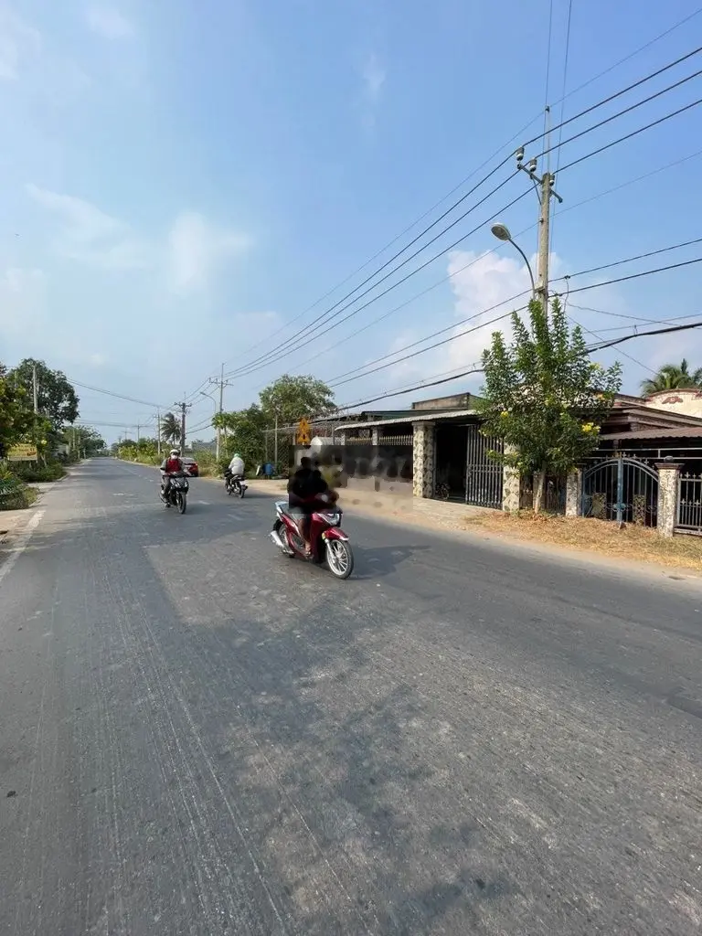 BÁN GẤP LÔ ĐẤT SIÊU ĐẸP MT ĐƯỜNG ONG ÍCH ĐƯỜNG FULL THỔ GIÁ CHỈ 750TR