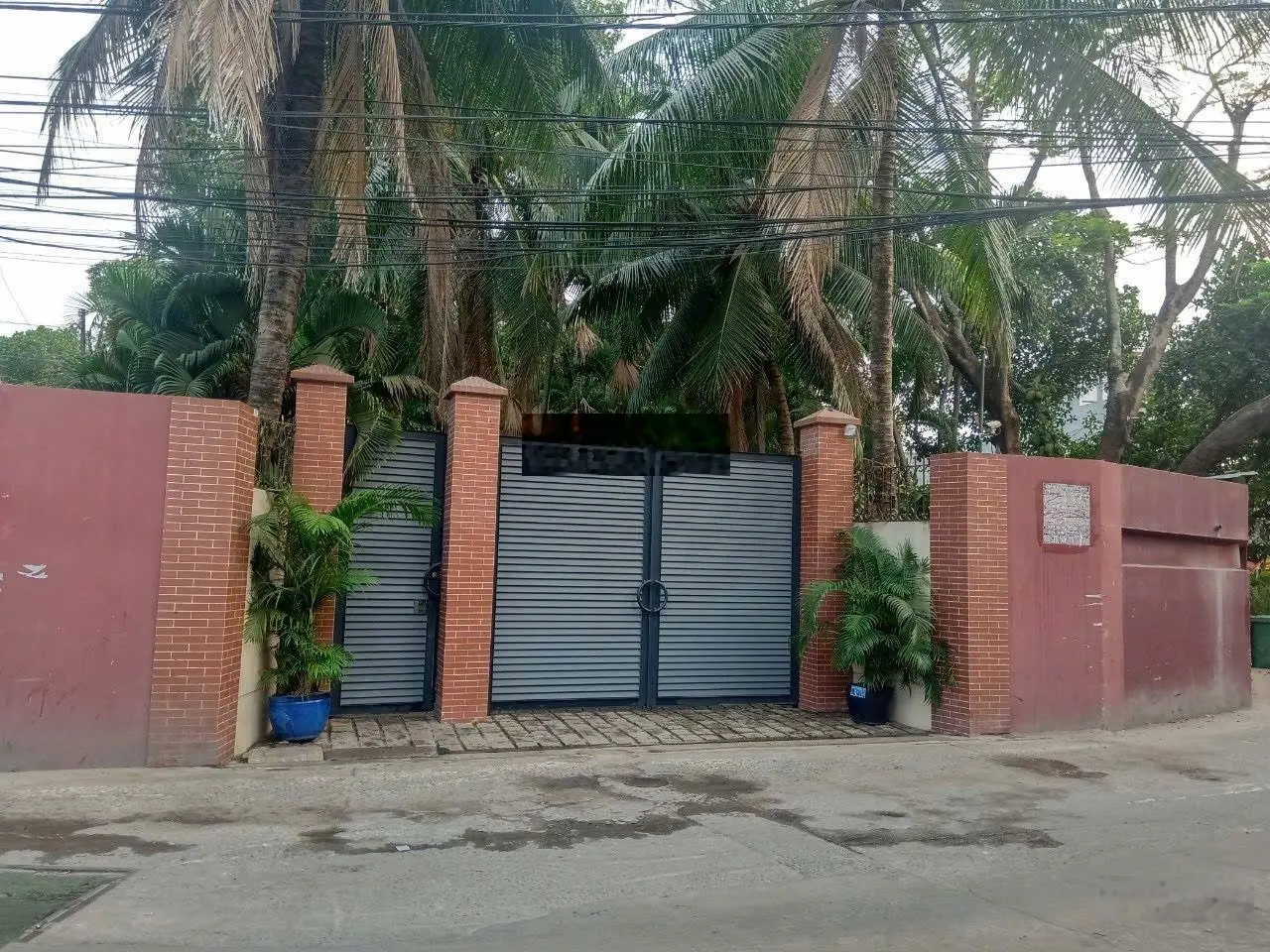 Bán khu sinh thái độc nhất dĩ an hơn 4.130m2 thổ cư 3 biệt thự pháp bộ sưu tập đồ cổ ngàn năm