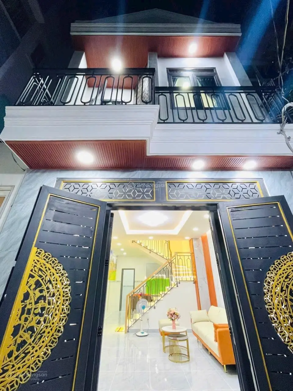 Bán nhà 1 lầu đẹp sang trọng sát mặt tiền, 50m2 , Cây Trâm , P11, Gò Vấp