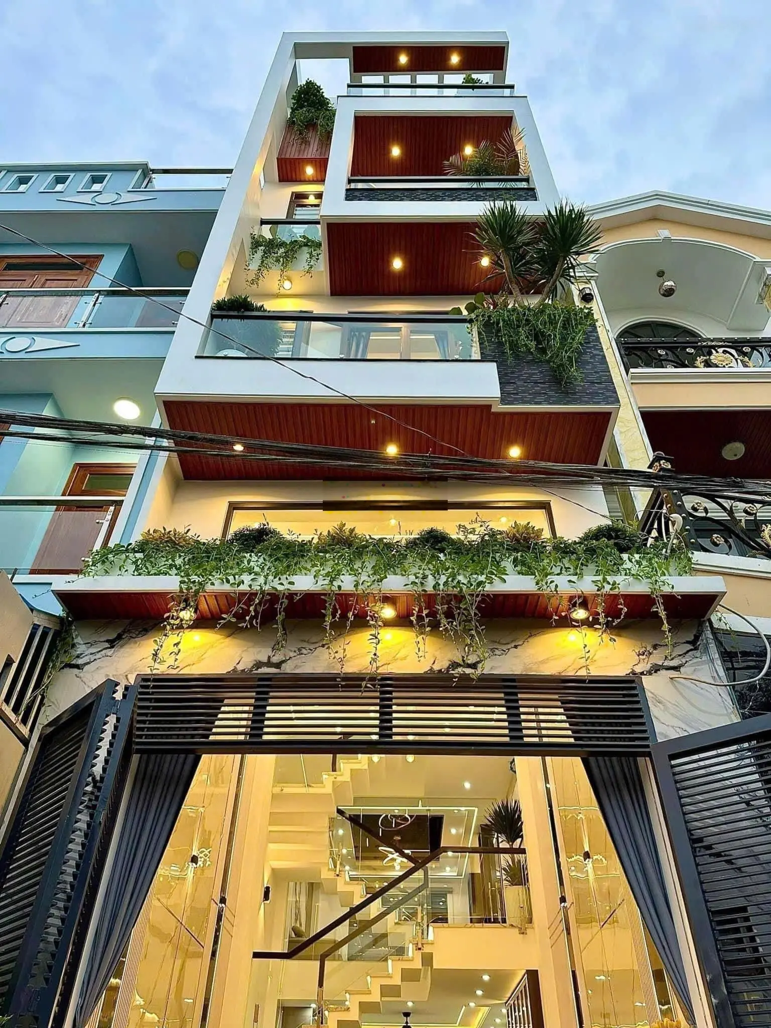 Chính chủ ký gửi bán gấp nhà Tô Ngọc Vân P. Thạnh Xuân, Q12, 64m2, hẻm xe hơi, sổ hồng