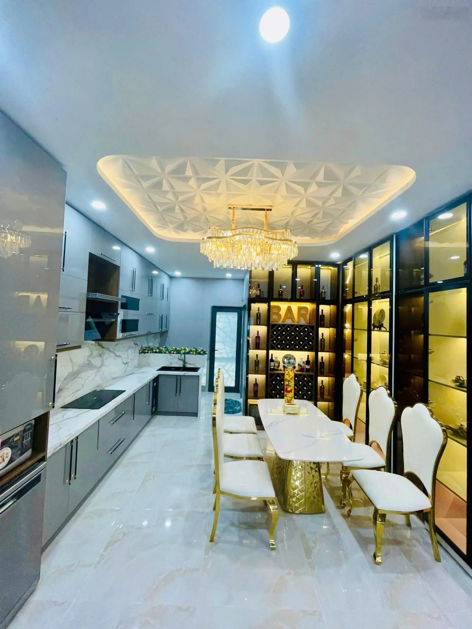 Cần bán gấp biệt thự mini trong tuần giá tốt - 3 tầng 3 mê - sát đại học ngoại ngữ đà nẵng