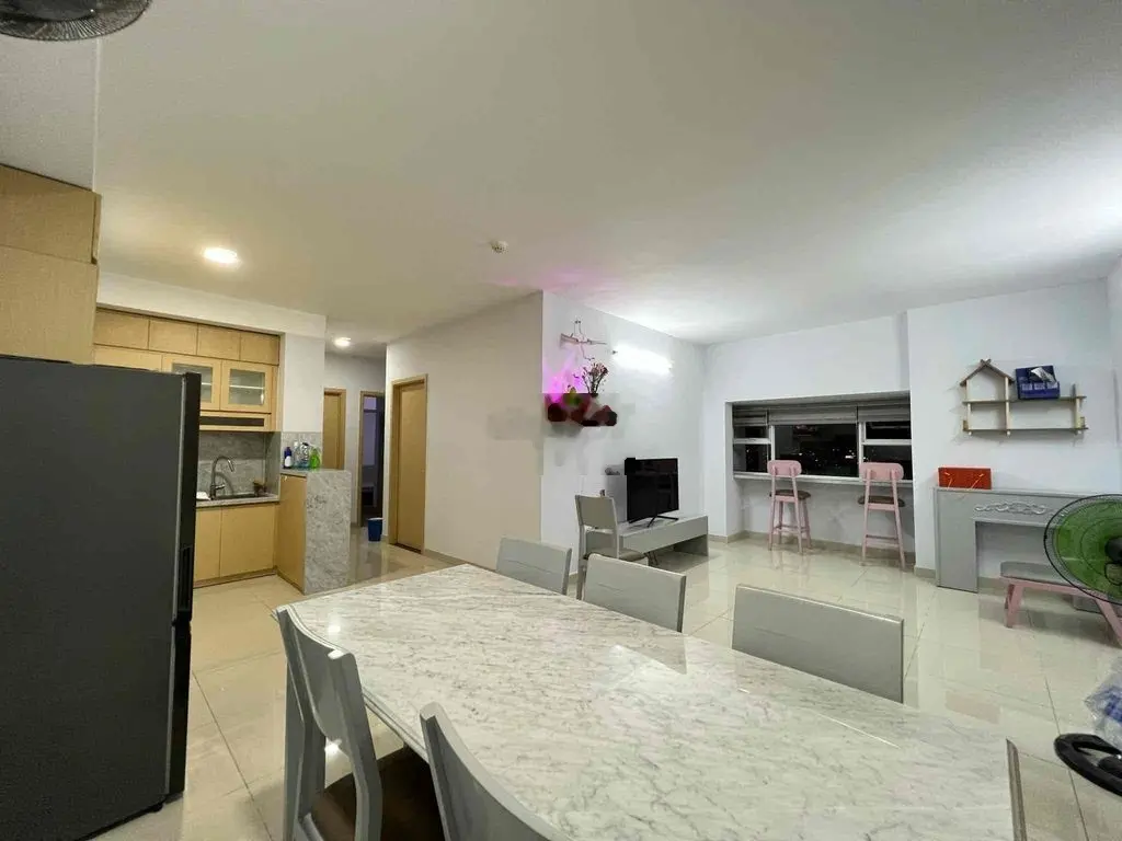 Bán căn hộ 105m2 3PN 2WC Oriental Plaza đường Âu Cơ quận Tân Phú