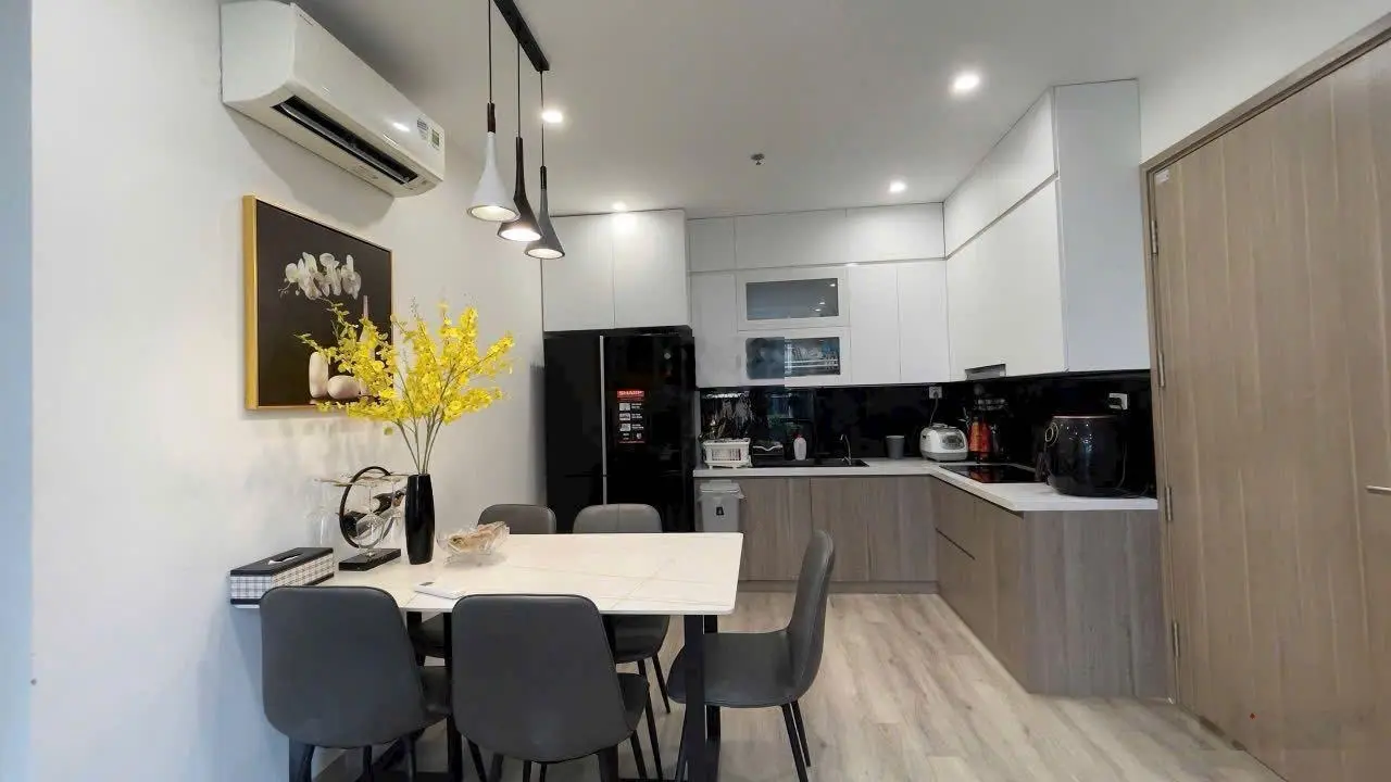 Bán nhanh căn hộ 3PN - 75m2 giá 4,8 tỷ dự án. Vin Smart City full nội thất