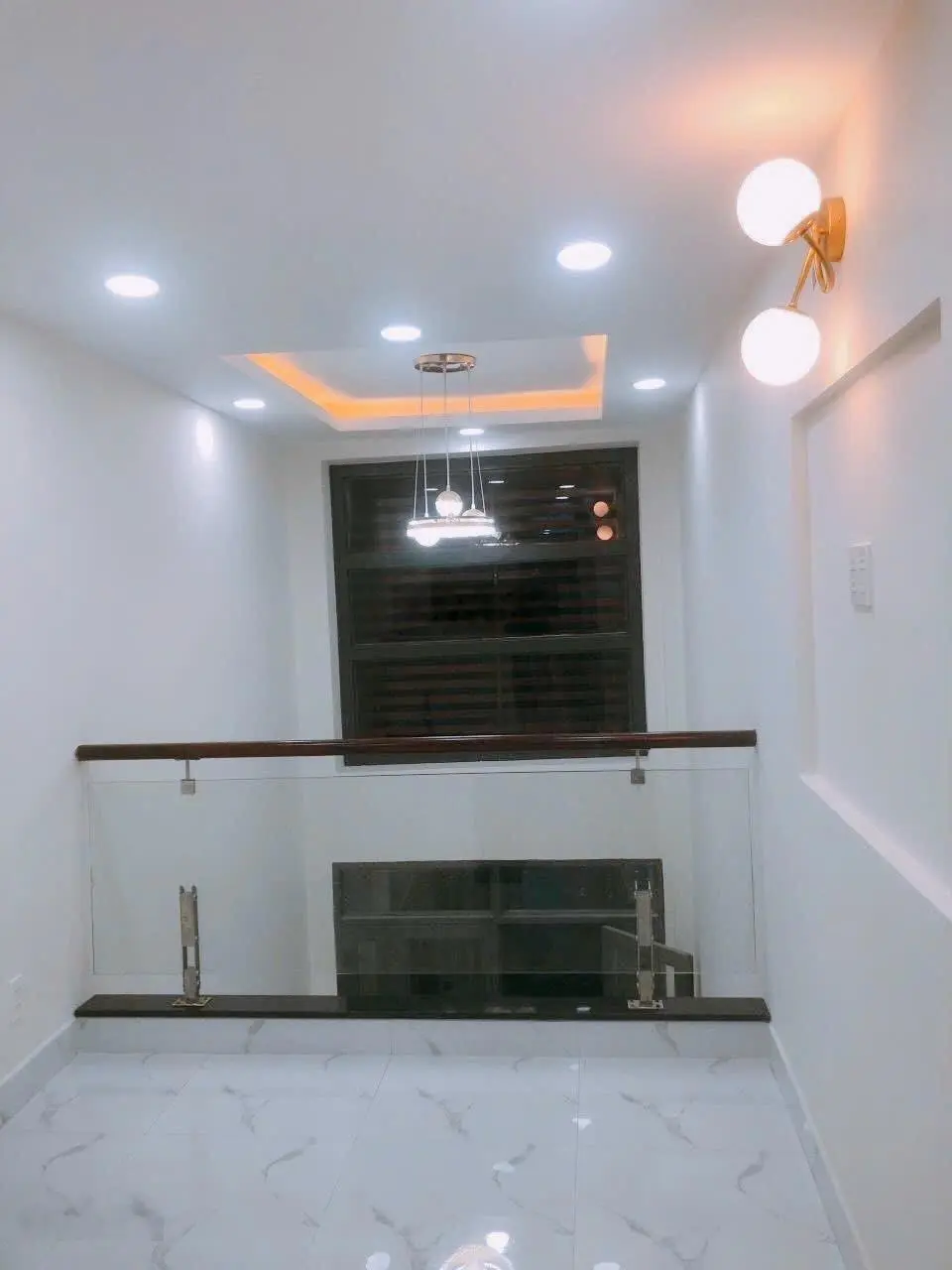 Nhà 3 tầng mặt tiền đường số 12m, Tân Kiểng, Quận 7, khu vực kinh buôn bán - Nhỉnh 6 tỷ