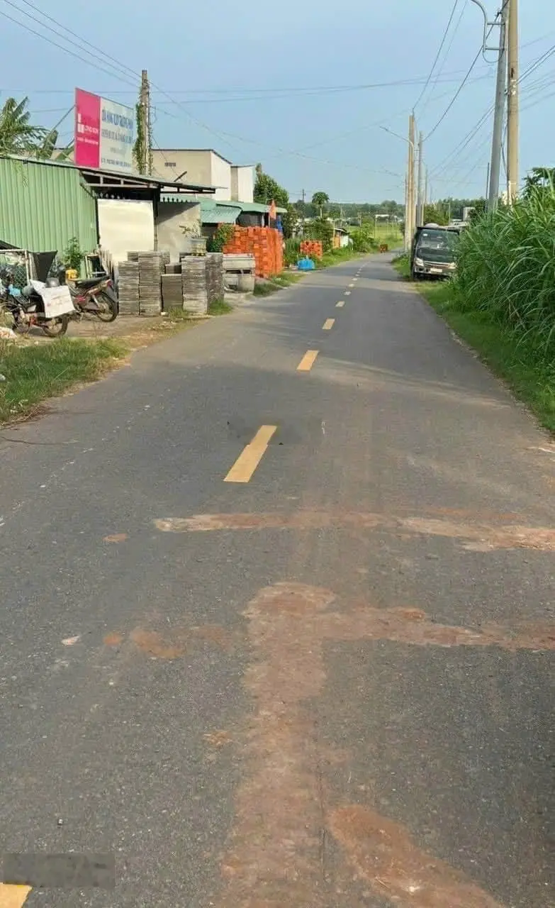 Đất mặt tiền Nguyễn Huệ thị trấn Đất Đỏ 707,8m2 quy hoạch 2 mặt tiền đường lớn