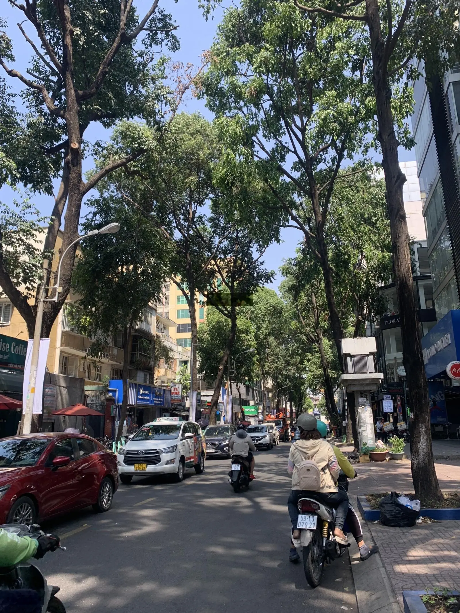 Mặt tiền khu hồ Con Rùa 13x50m, 6 tầng mới, giá 425 tỷ