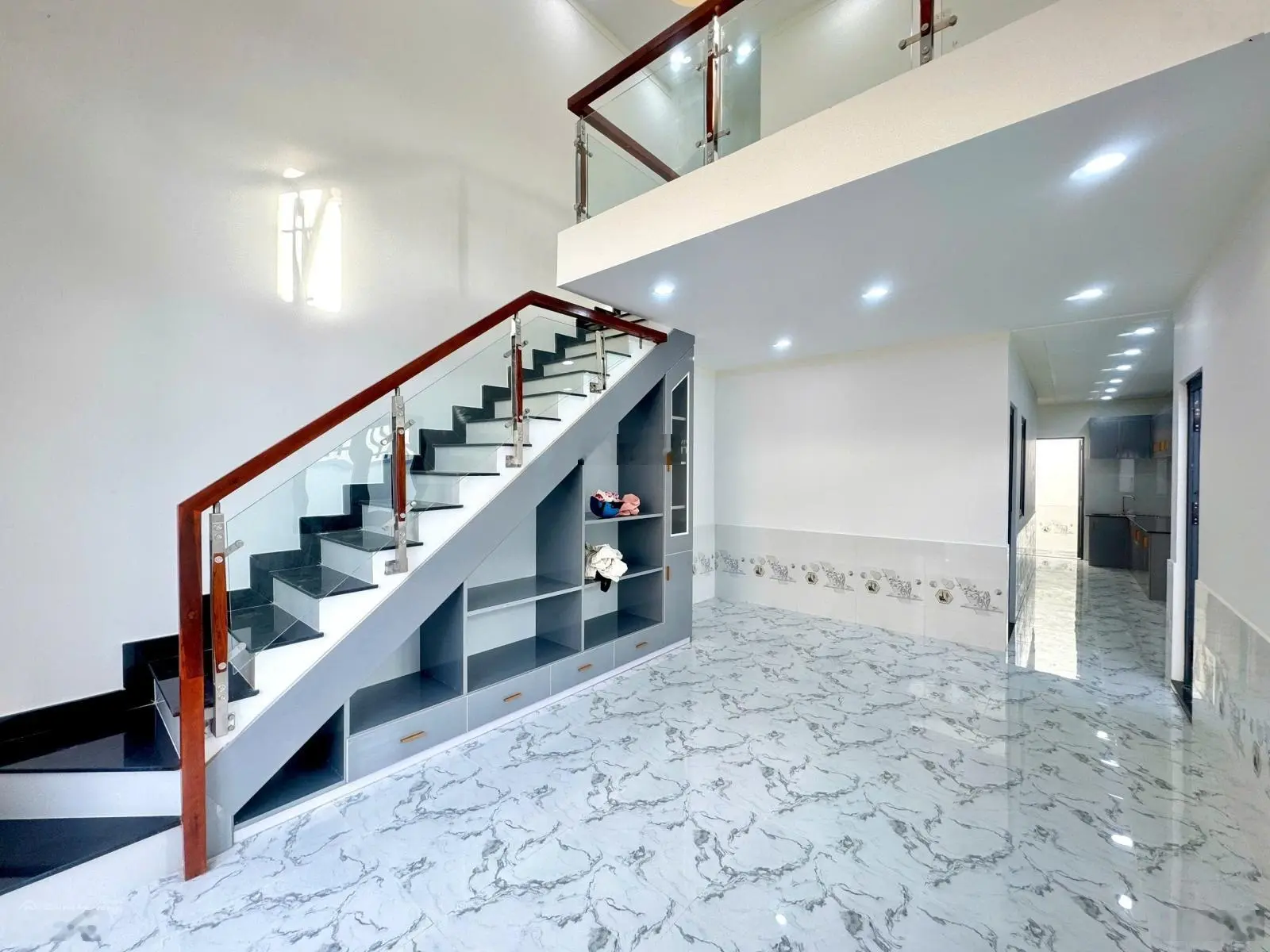 Chủ gởi bán nhà 1 trệt 1 lửng p.bửu long, 3pn, thổ cư 100%, 4,8x17=80m2, shr,huỳnh văn lũy vào 100m