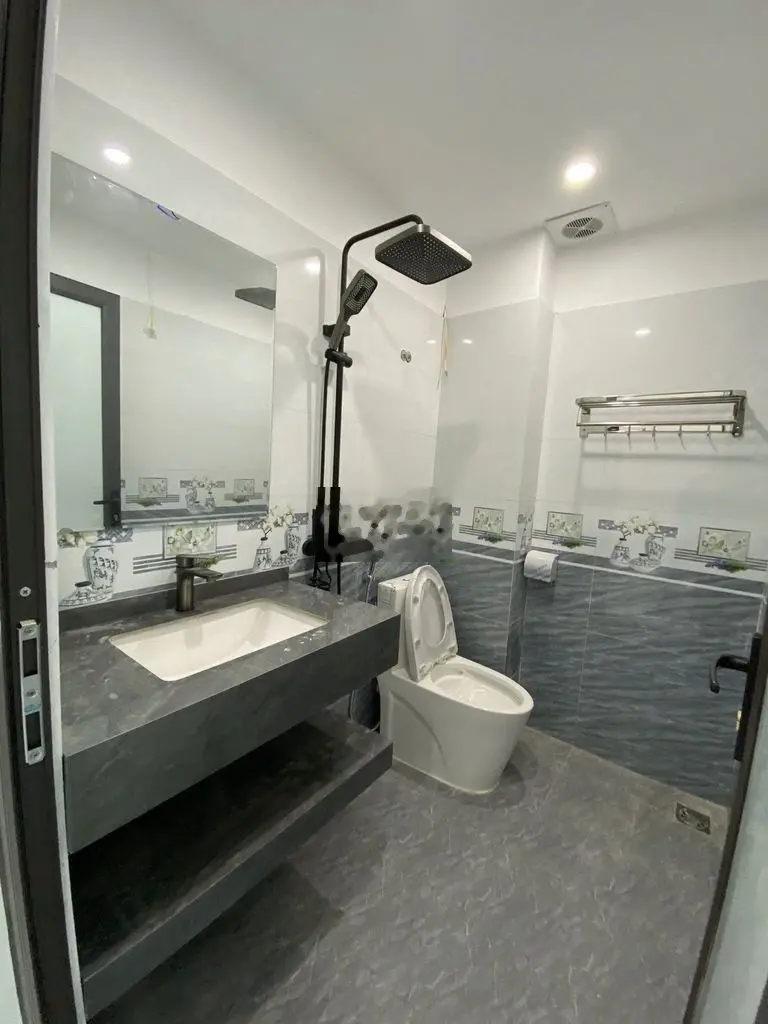 Mở bán 6 căn - nhà phượng đồng - gần trường thể dục thể thao