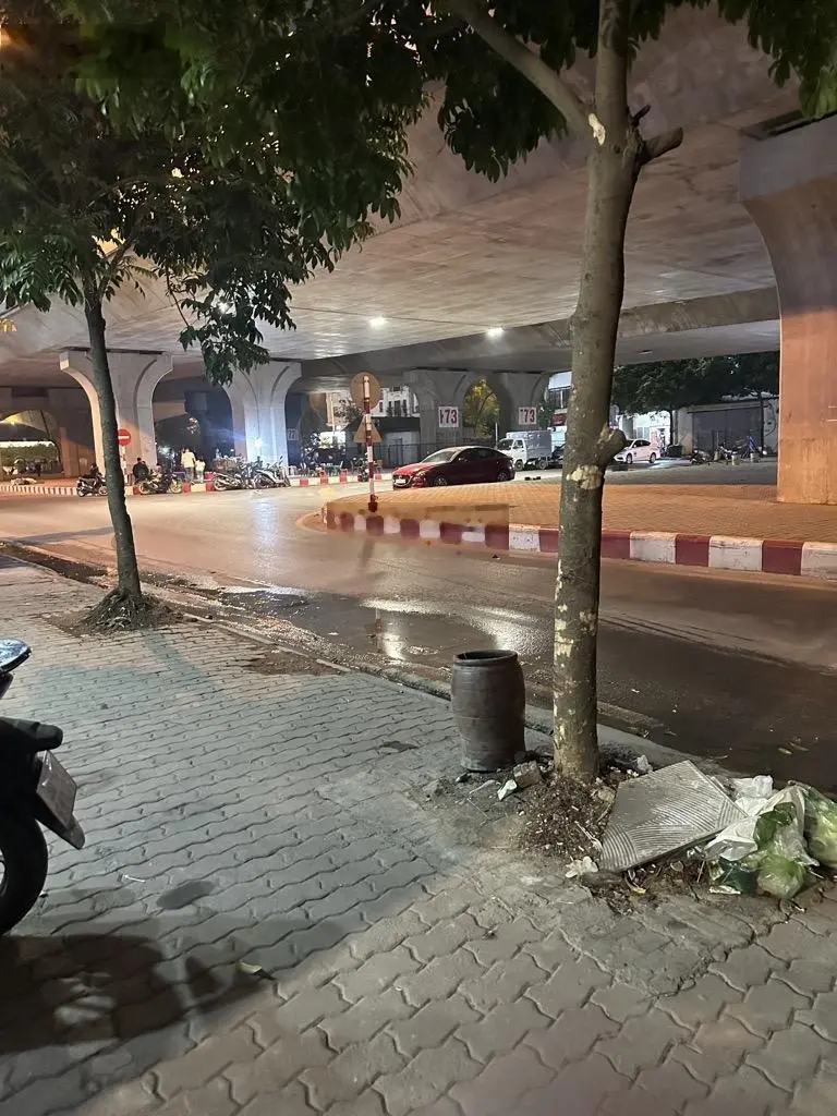 *Mặt Phố* Đàm Quang Trung*5 tầng Kinh doanh - Xe Cộ tấp nập ngày đêm 52,7m +MT 5,7m