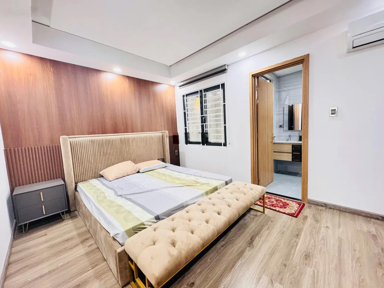 Bán nhà gần biển full nội thất xịn xò. 6 tầng chỉ 18 tỷ mặt đường phạm ngọc thạch vĩnh hải nha trag