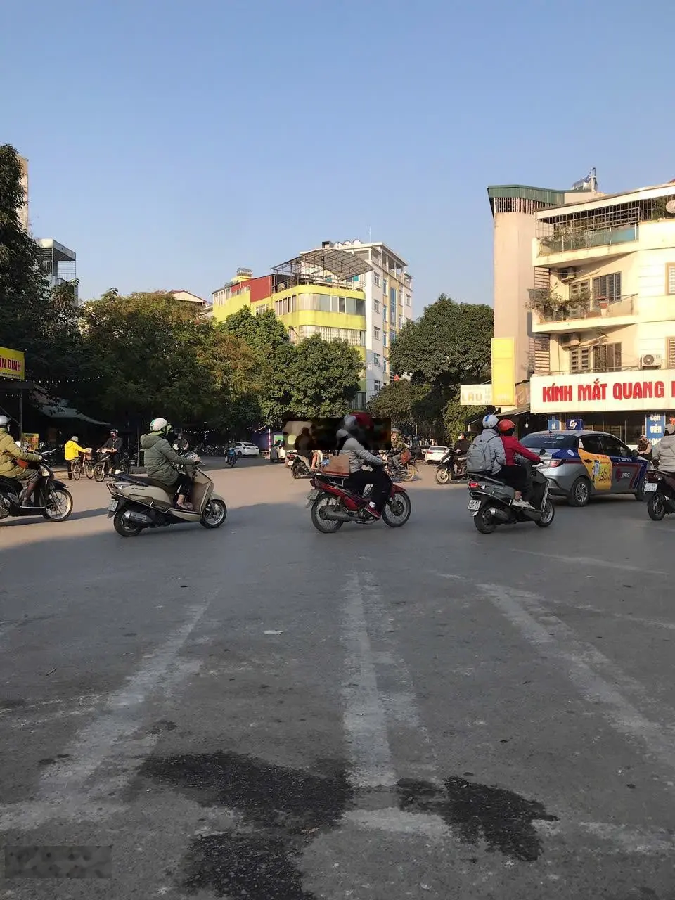 Bán Nhà 50m 5 Tầng Thang Máy gần Bà Triệu, Hà Đông, Ô Tô, Giá Hấp Dẫn chỉ hơn 8 tỷ.