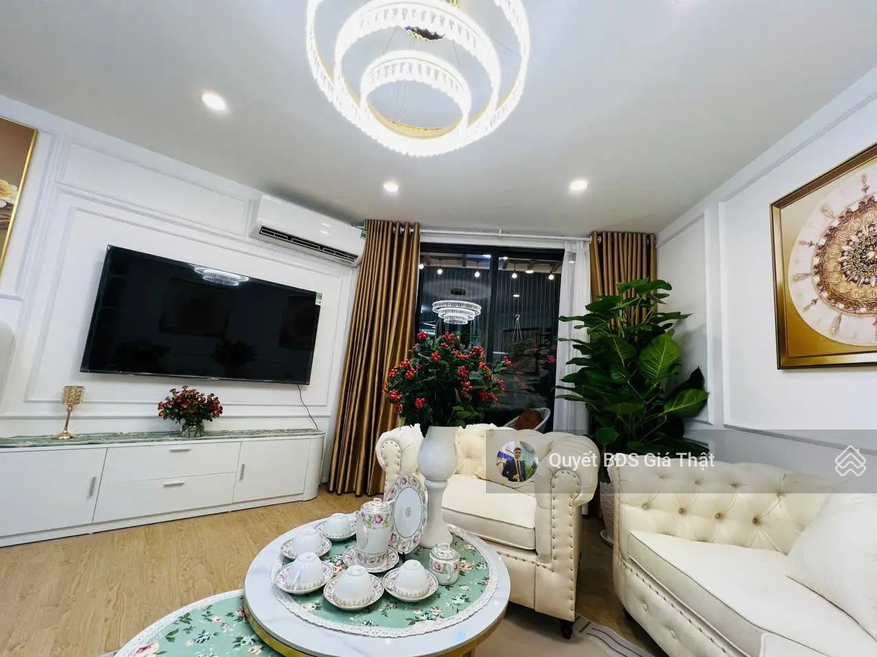 (Giá thật) chính chủ bán căn 120m2 4 phòng ngủ ban công Đông Nam tầng trung đẹp giá 7.68 tỷ