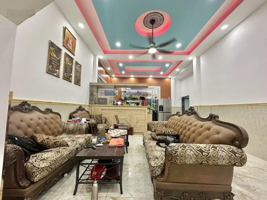 Xe hơi ngủ trong nhà. 170m2 (7,5x22)m. Nhà 1T 1L (3PN, 3WC), sổ hoàn công, tặng nội thất