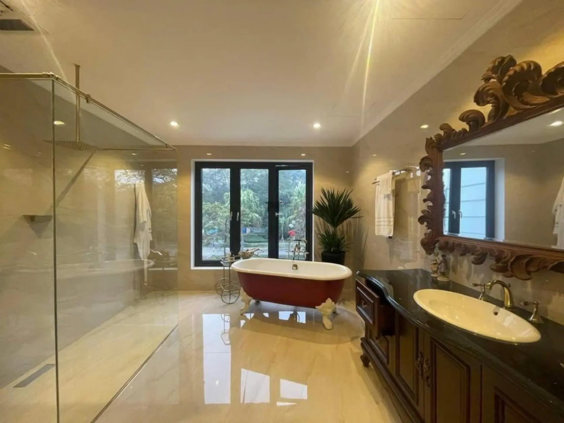 Đẳng cấp! Biệt thự Golden Westlake 151 Thụy Khuê, MT 14m, kề Hồ Tây cực hiếm, quận Tây Hồ