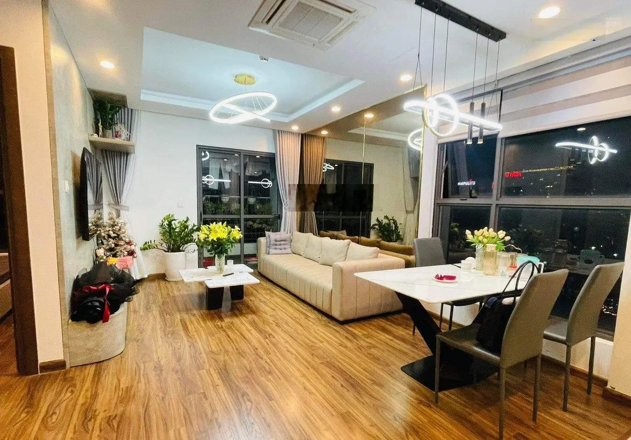 Vợ chồng tôi cần bán gấp căn hộ Carillon 1, Tân Bình DT: 96m2, 3PN 2WC giá 4,18 tỷ. LH: 0949 229 ***