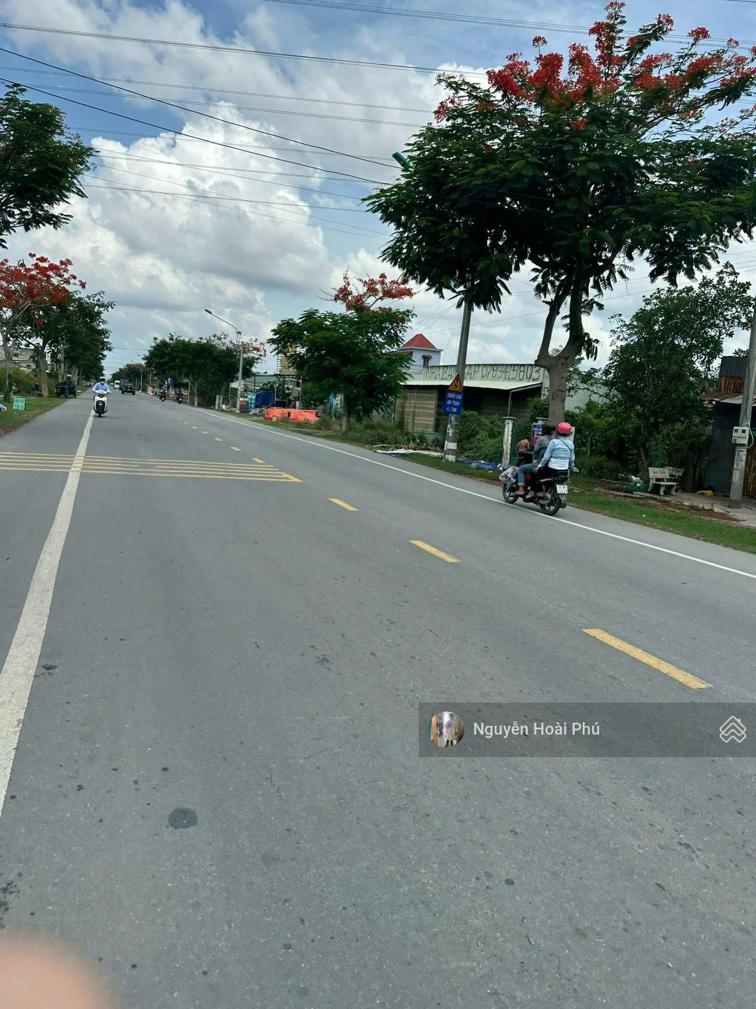 Bán gấp lô đất Đ. Nguyễn Thị Bẹ, Cần Giuộc, gần chợ trung tâm Cần Giuộc 50m, 100m2 SHR