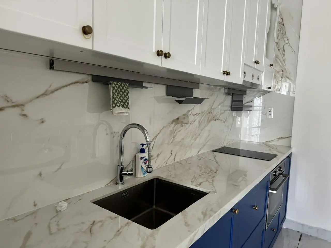 Bán Căn Hộ Terra Royal , 2PN , 1WC , 58m2 , Full Nội Thất , Giá : 5 Tỷ 1 nét , LH : 0908 435 ***