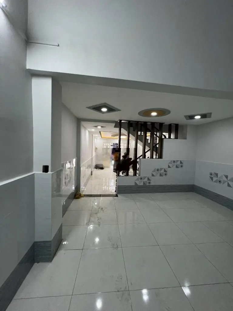 Bán Nhà 2 Tầng Thị Trấn Hóc Môn, Diện Tích 4,2 x 16, Giá Nhỉnh 3 Tỷ