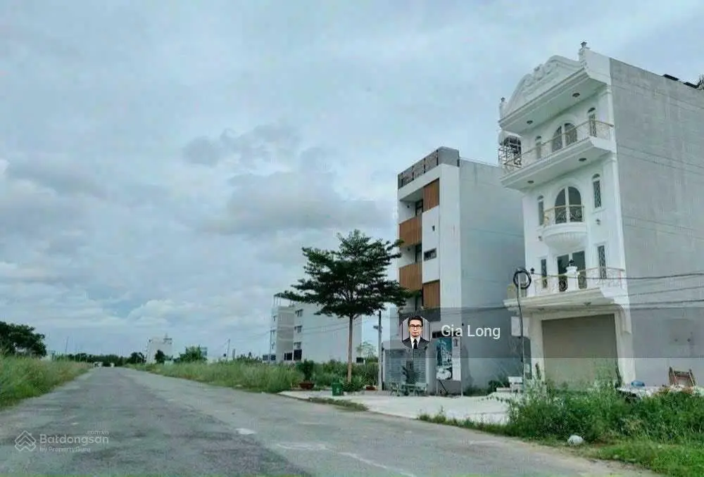 Bán đất mặt tiền đường Liên Phường, Phú Hữu Quận 9, giá chỉ từ 10,8 tỷ
