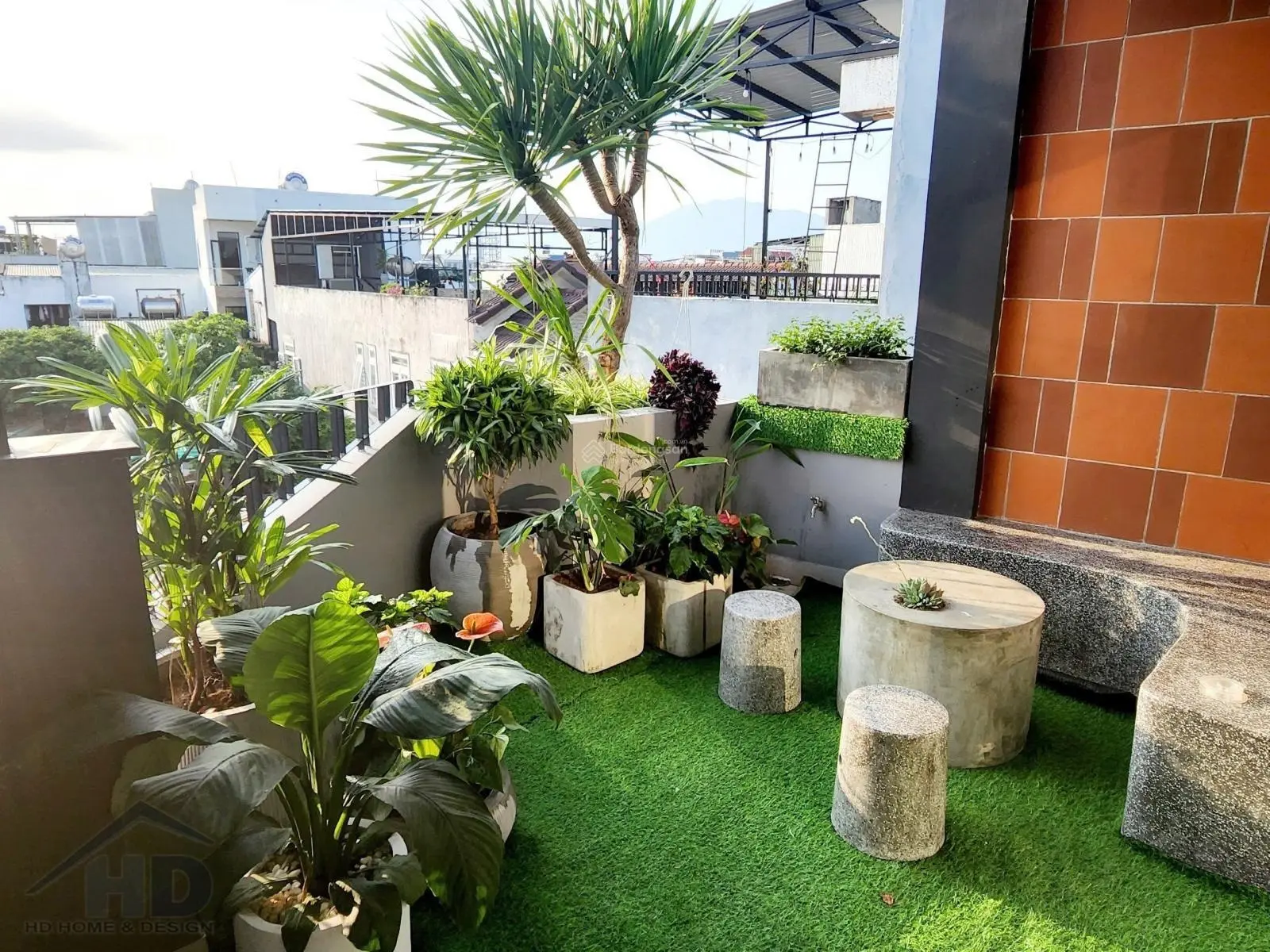 Bán nhà 3 tầng full nội thất kiệt đường Âu Cơ, gần chợ Hoà Khánh, Đà Nẵng