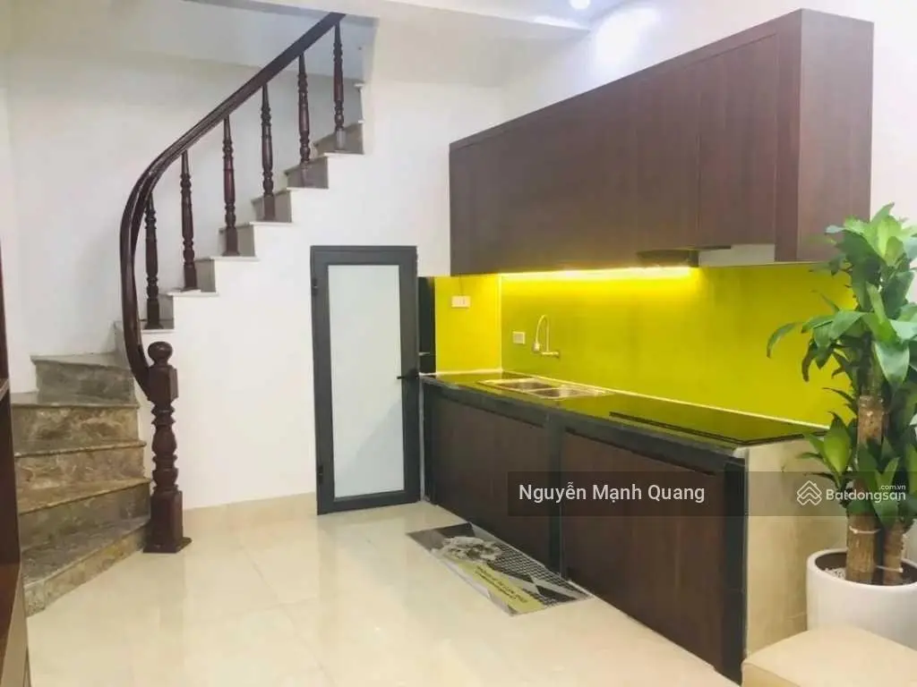 Bán nhà 5 tầng, 4 ngủ tại Đại Từ, Hoàng Mai. Diện tích 40m2
