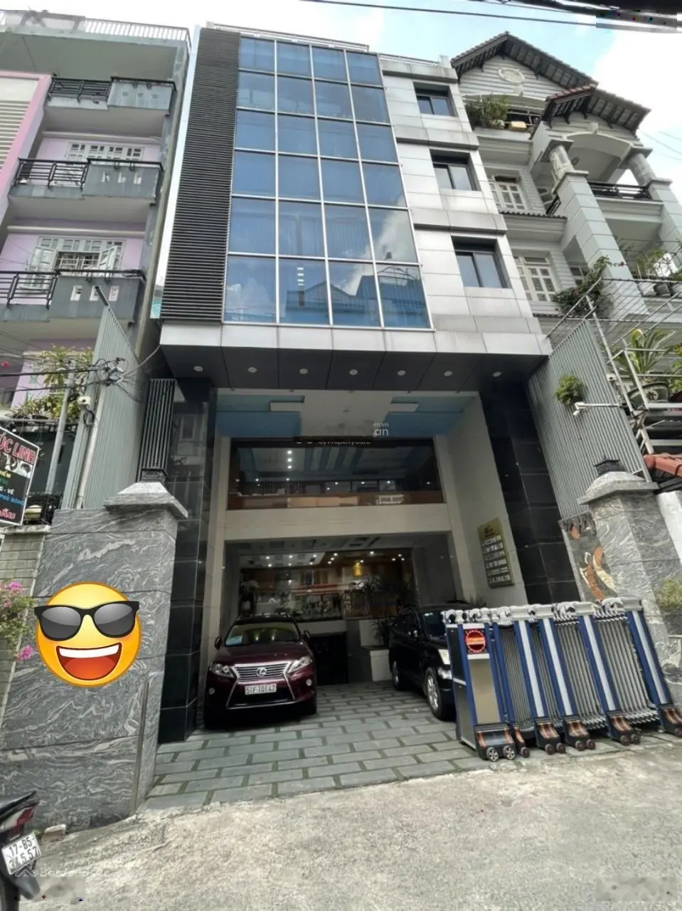 Tòa nhà tốt nhất khu sân bay đường Cửu Long, Tân Bình, DT: 8x21m, hầm 7 tầng, Giá 36 tỷ