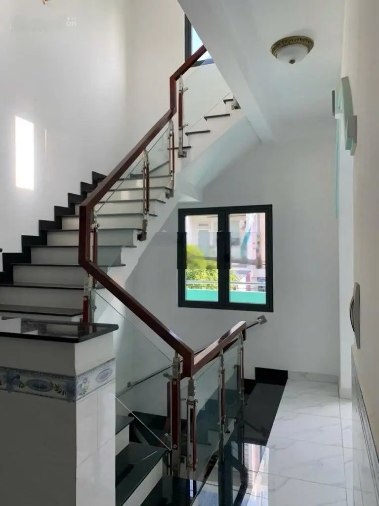 Bán nhà, đất diện tích lớn 195m2 (7x24m), mặt tiền đường 8m phường 12, Gò Vấp, giá 17,3 tỷ