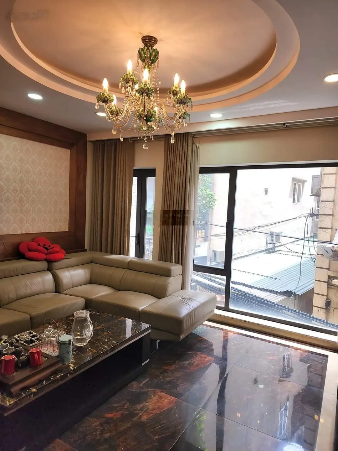 Bán nhà Võng Thị Trích Sài Tây Hồ 60m2, kinh doanh tấp nập 8 ngủ, siêu hiếm, 14 tỷ, oto tránh