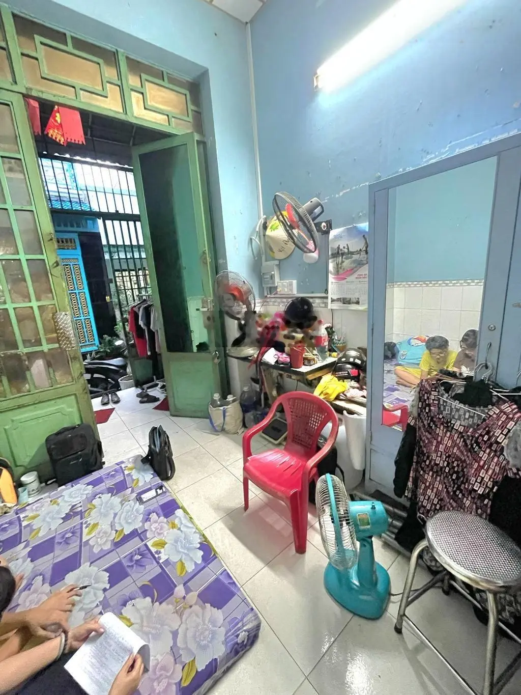 Lê Đình Cẩn - hẻm 5m - 2 tầng - 2PN sổ hồng riêng