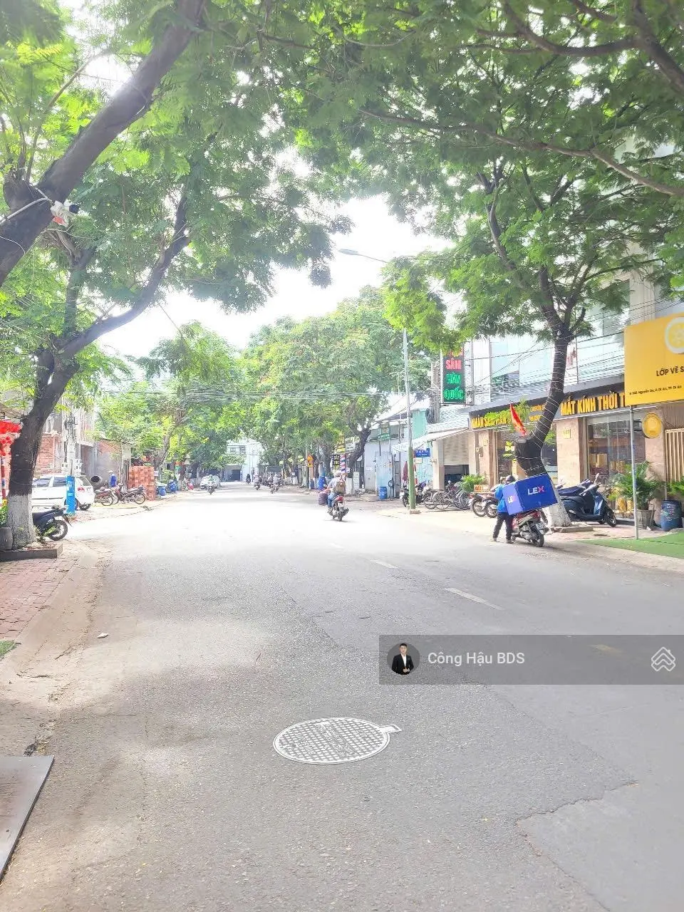 Biệt Thự Mini Mặt Tiền Đường Nguyễn Du. Tp. Dĩ An. DT: 180M2. Đường 10M. Giá: 15.5 Tỷ
