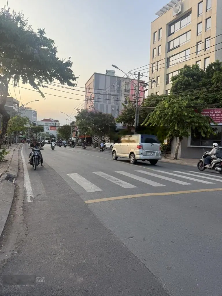 Hiếm! Nhà đường Đặng Văn Bi - Thủ Đức - 172m2 33tỷ. Dòng tiền 600tr/ năm
