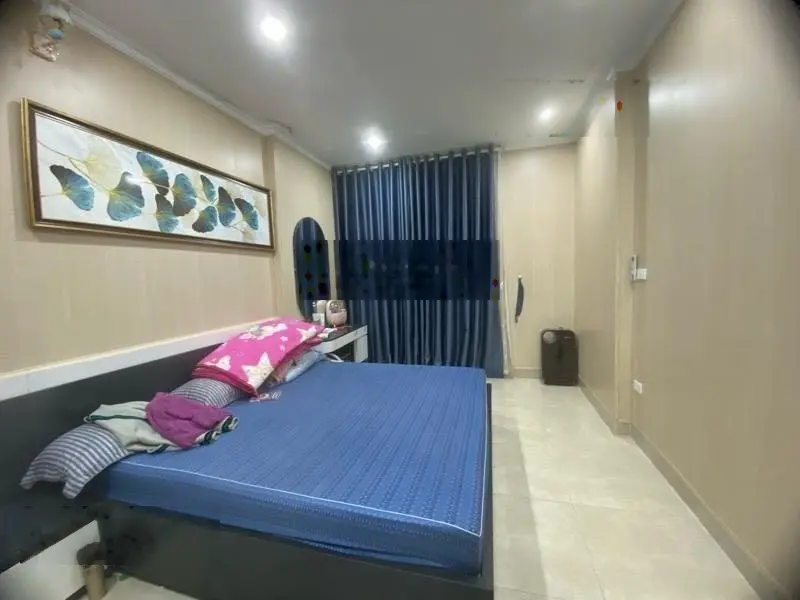Bán nhà mặt phố Vũ Tông Phan ngay ngã tư sở 60m2x4 tầng 4m mặt tiền giá 13,x tỷ có TL