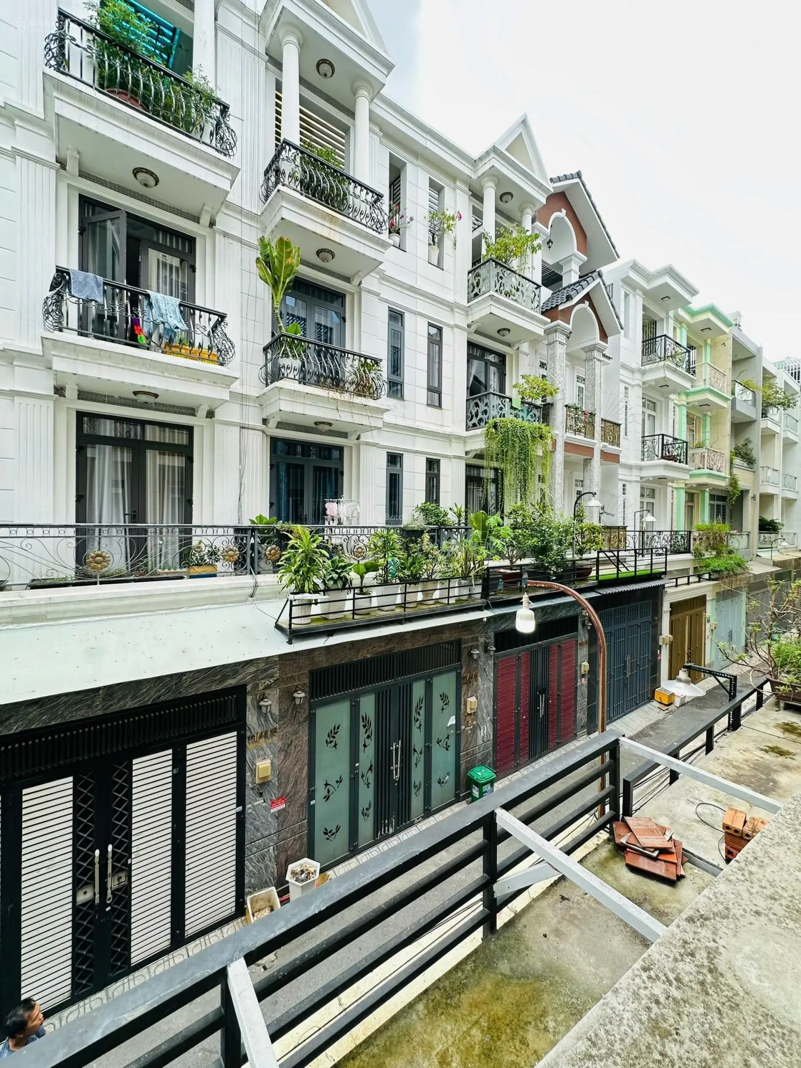 * Bán nhà hẻm 111// Phạm Văn Chiêu, P. 14. DT: 4x15m. Giá: 6,9 tỷ