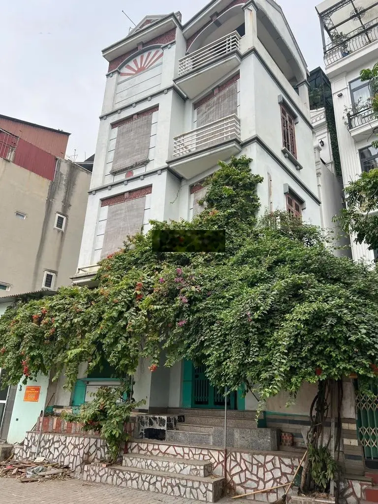 Bán nhà mặt phố Lý Sơn, mặt tiền rộng, vị trí đẹp,3 mặt thoáng, đường vỉa hè, container tránh nhau