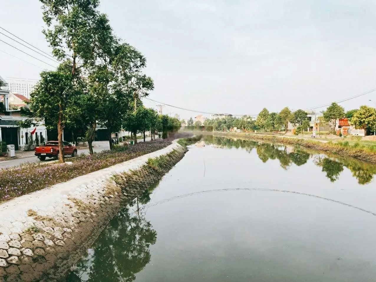 Bán lô đất 230m2 trong khu biệt thự cách Vạn Phúc 3km - Ven Sông - Giá ngộp sổ hồng riêng