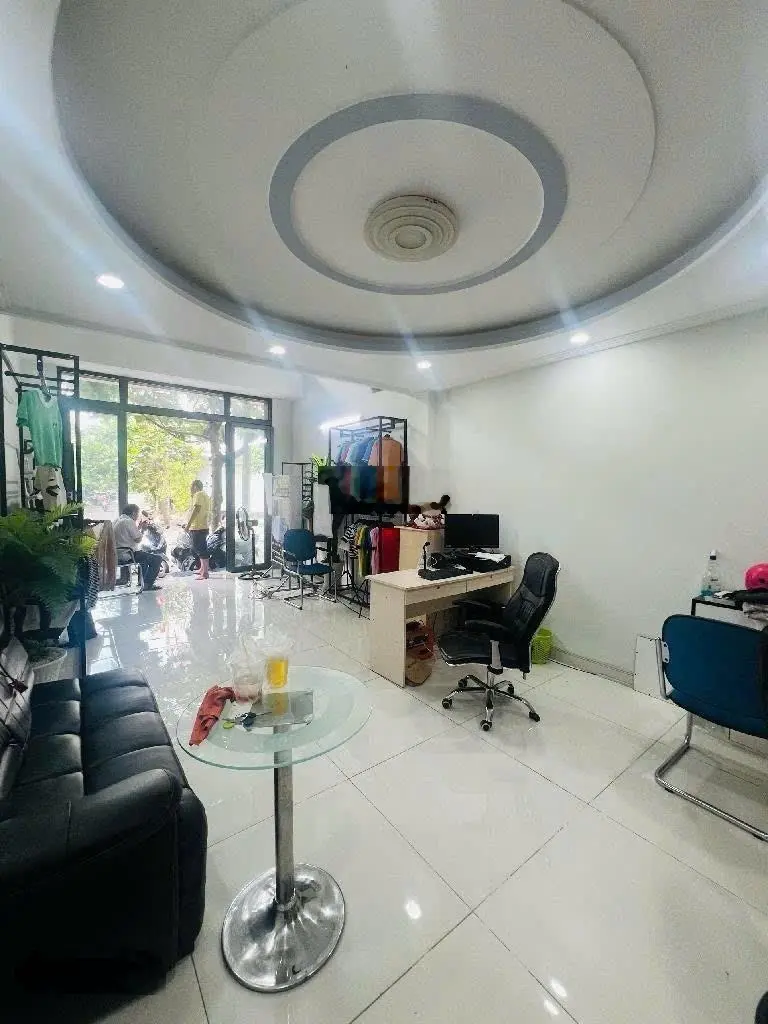 Nhà mới 5 tầng ở ngay Trần Văn Kiểu, P11, Q6 - 5PN khép kín - Hậu Giang thẳng 1 trục - ở và KD
