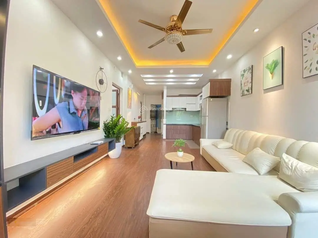 Bán căn chung cư 2 phòng ngủ toà CT4 Bắc Linh Đàm, giá hơn 3 tỷ