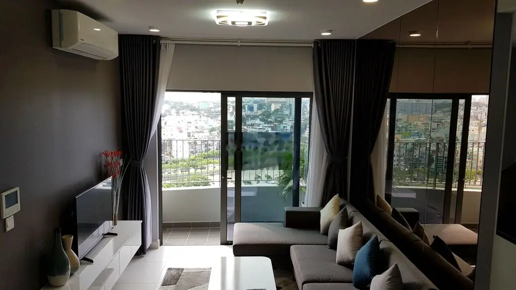 CẦN BÁN CĂN 2PN 2WC 79M2 FULL NỘI THẤT CC DIAMOND LOTUS SÁT NGAY Q1