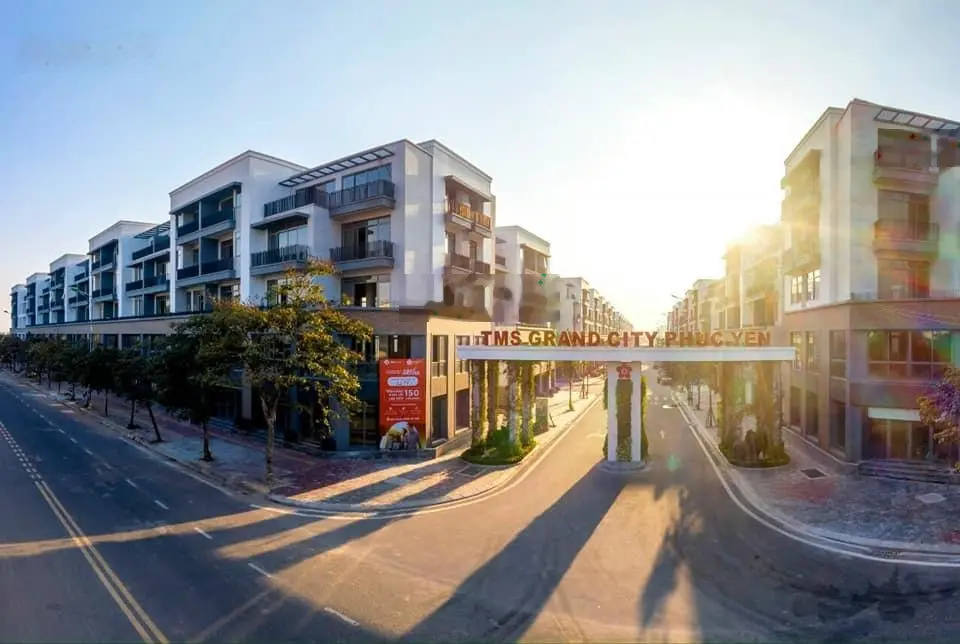 CẦN BÁN LÔ ĐẤT NỀN VIEW HỒ ĐIỀU HÒA - HƯỚNG ĐÔNG NAM - DIỆN TÍCH 80M2 - LH:0974 555 ***