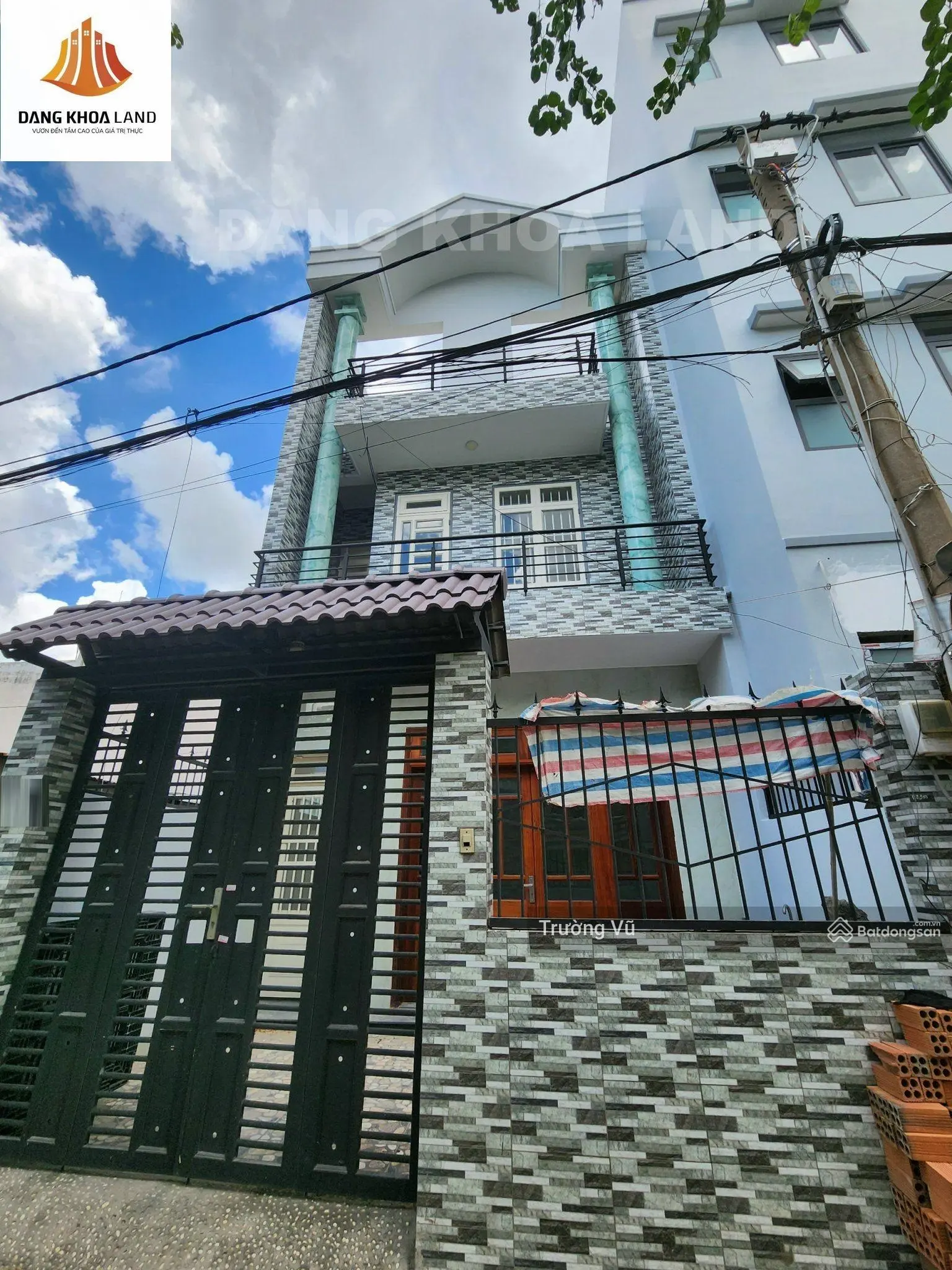 bán nhà 3 tầng hẻm xe tải 5,5x17 94m2 sát mặt tiền đường12, tam bình, giá 6ty8 đang thuê 16tr/th