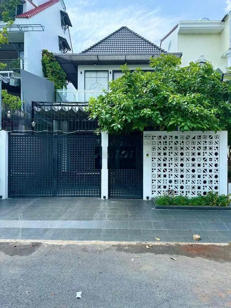 Cần bán Biệt Thự Khu Bên Sông - Hiệp Bình Chánh- TP Thủ Đức . 23.9 Tỷ