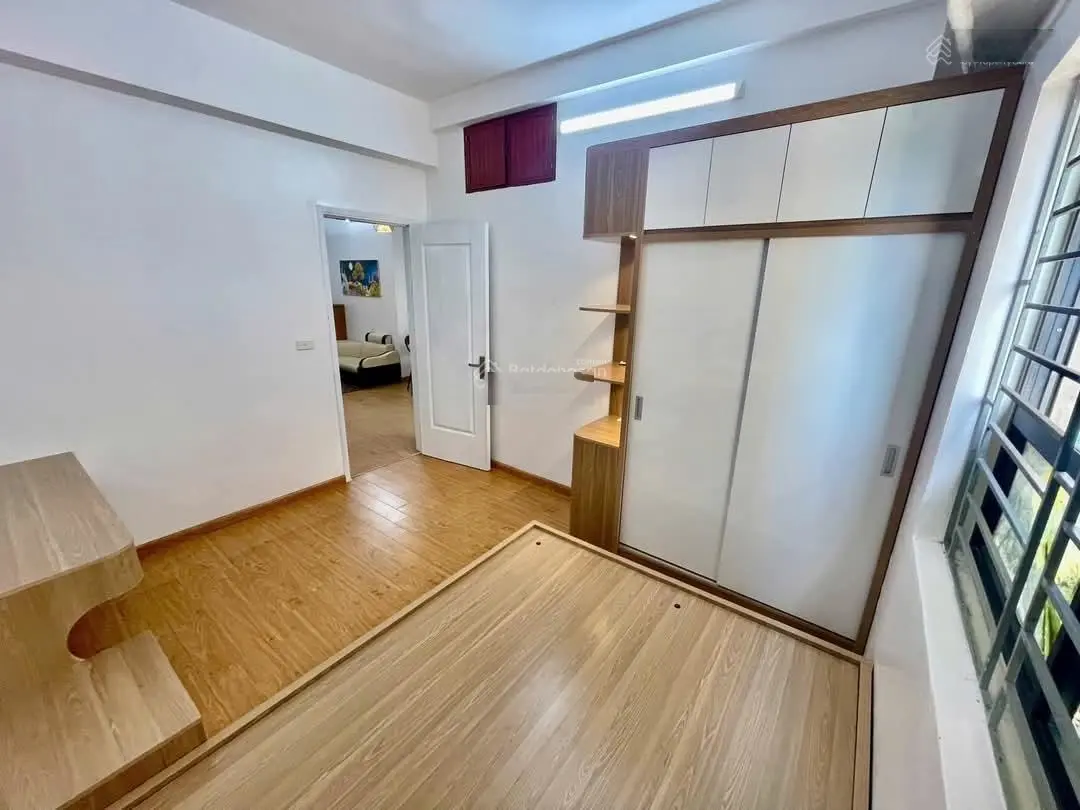 BÁN NHÀ GẤP Đường Nguyễn Lân, Phương Liệt , Thanh Xuân,41m2 , 5 Tầng , Giá 7 tỷ 9 Giá Tốt Đầu Tư