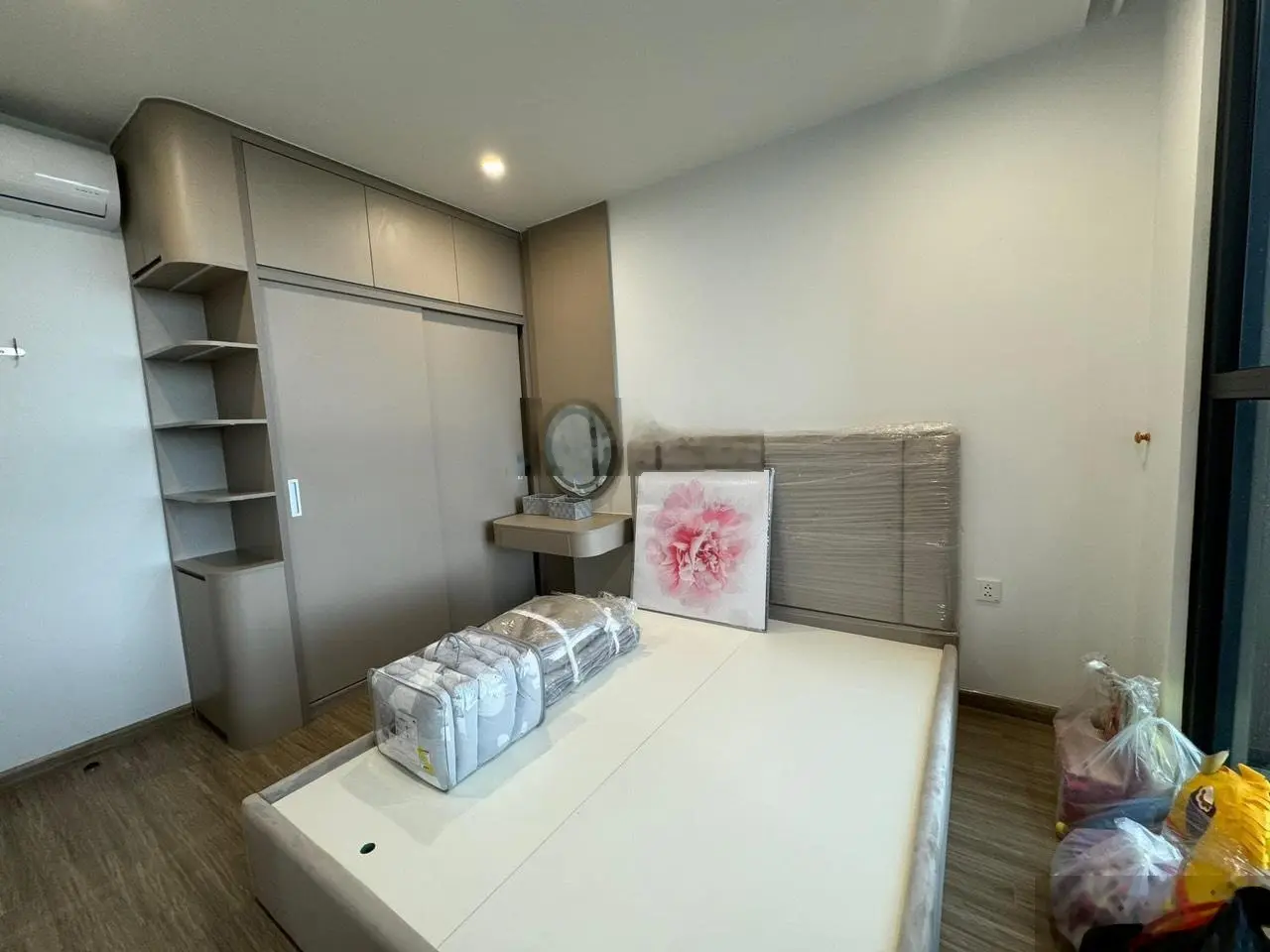 Cần bán căn hộ 1PN+1 The Pavilion 2 tầng hầm để xe tại Vinhomes Ocean Park Gia Lâm Chỉ với 2,45 tỷ