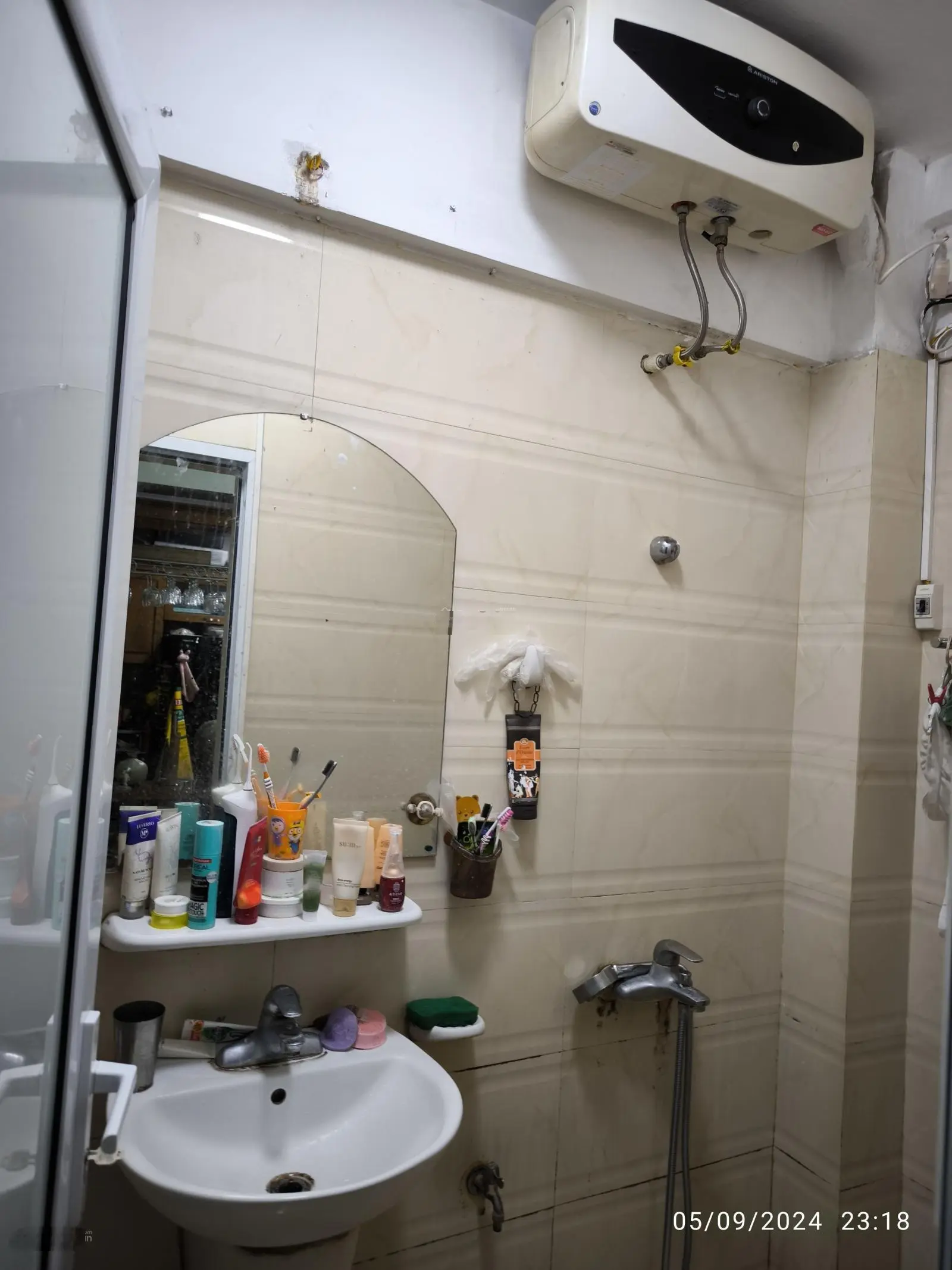 Bán gấp CH Tập thể 36 Hai Bà Trưng 2PN 48m2 chào 4,4 tỷ Full NT sát Hàng Bài TrTiền Hoàn Kiếm HN