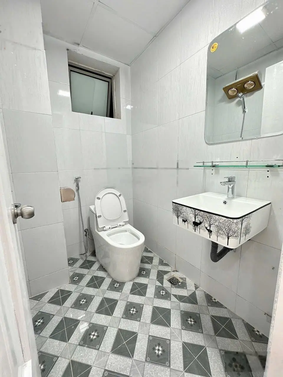 Bán gấp căn 63m2 - 2 ngủ& 2vs, HH3A Linh Đàm Hoàng Mai. Lh: 0966 455 *** em Thuỷ