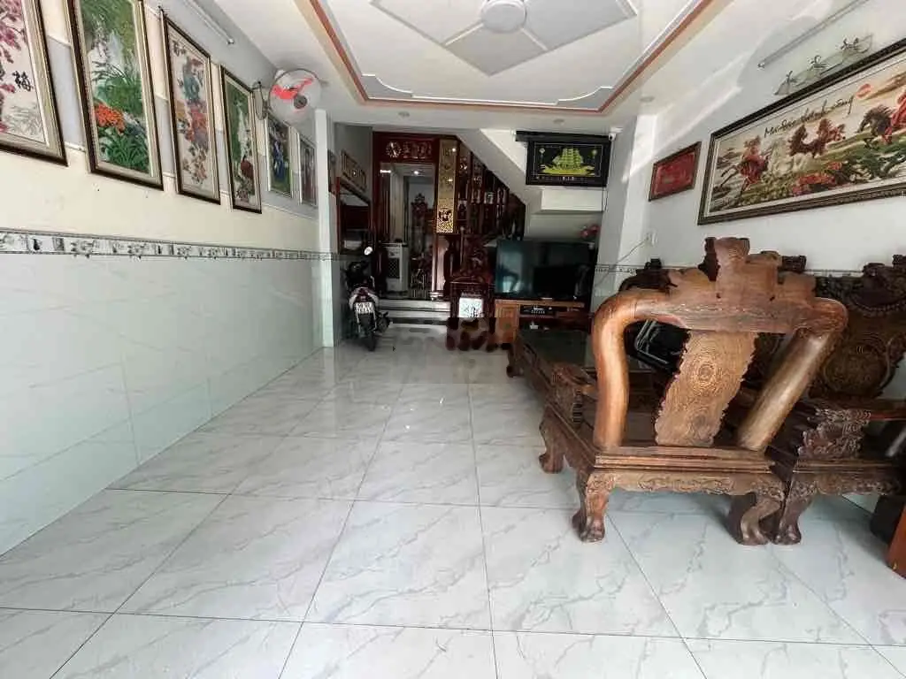 BÁN NHÀ 3 LẨU 1 XẸT ĐƯỜNG LÊ THỊ RIÊNG P THỚI AN Q12