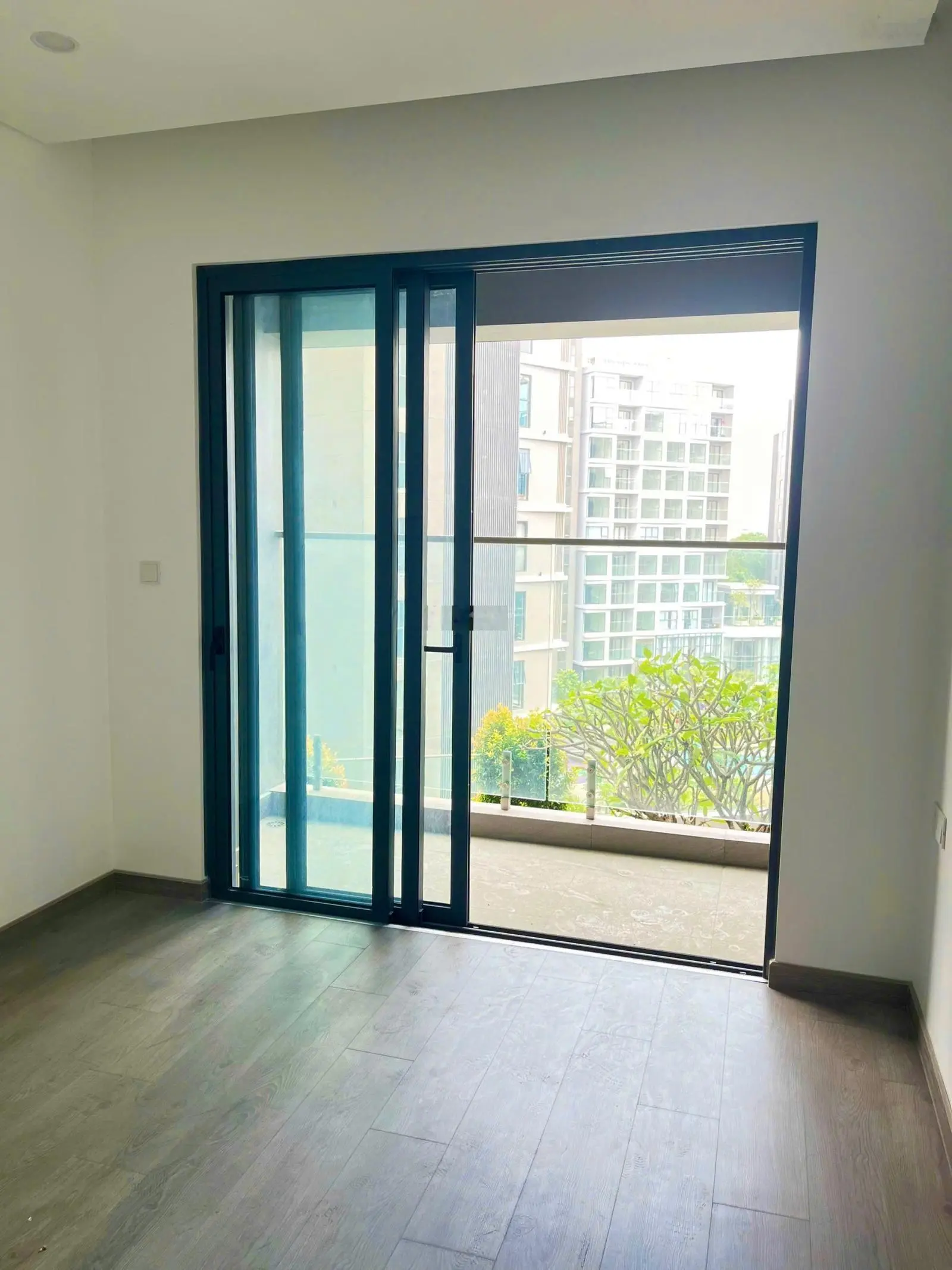 Giá tốt! Alnata Plus 2PN 88.8m2 view hồ bơi Centery - Giá bán nhanh 5.3ty (102%) trong tuần