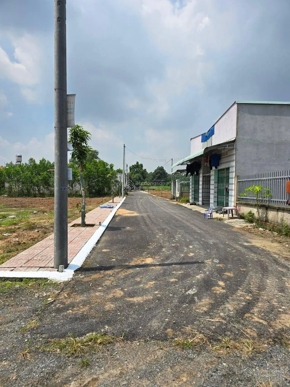 Nhanh tay sở hữu lô đất đẹp gần Sân Bay với dt 90m2.SHR từng nền. LH 0765 711 ***